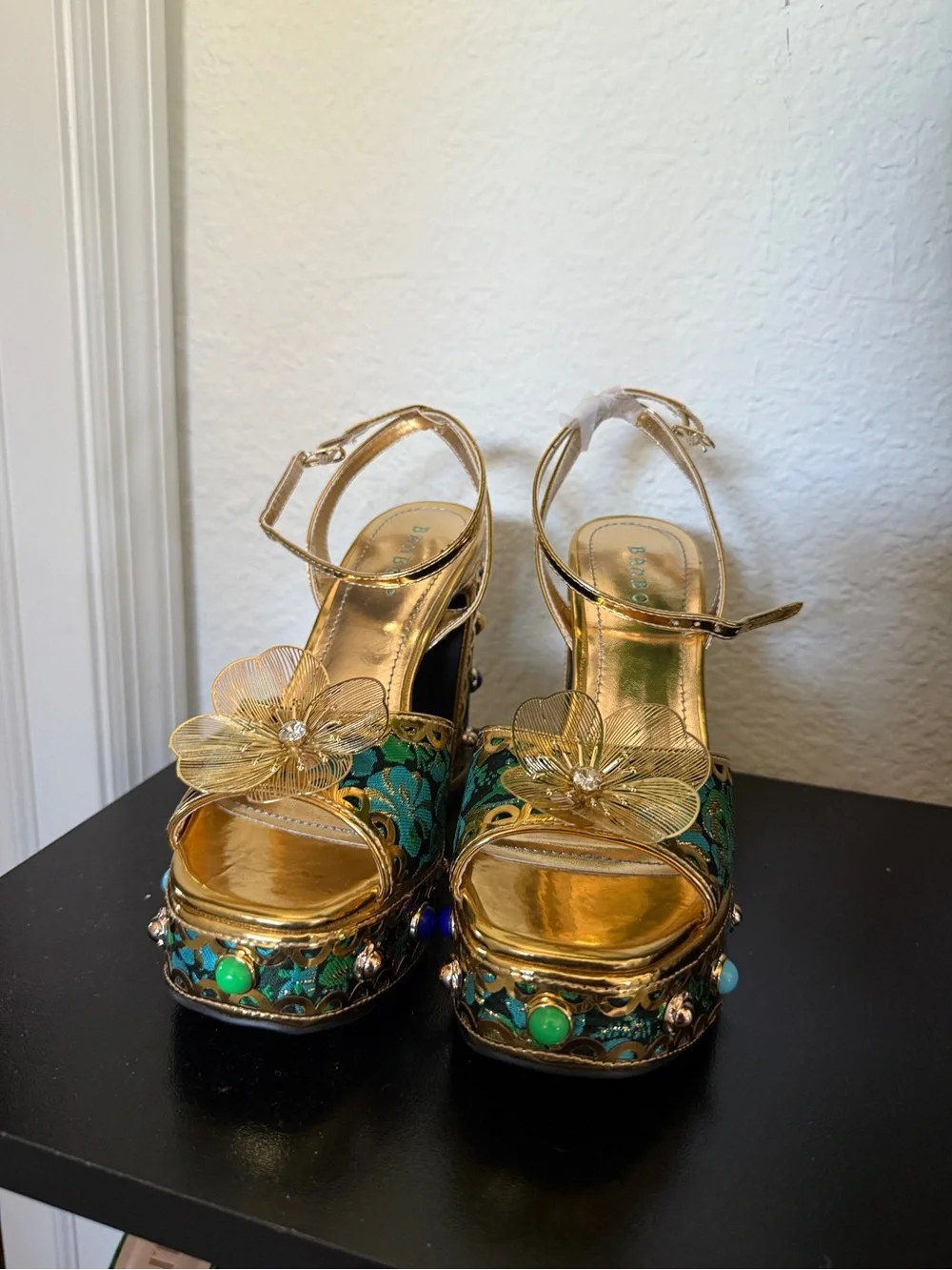 BAMBOO Gold-Trim Emerald Floral Platform Sandals